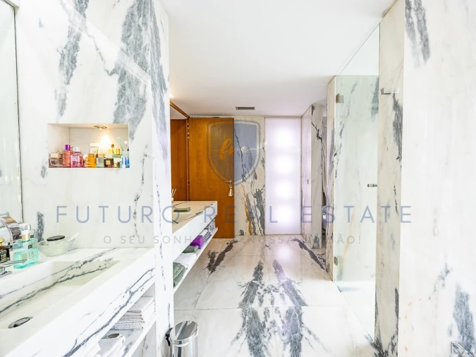 Moradia T4 para Venda em São Gonçalo Foto 14