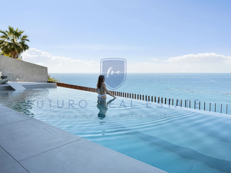 Moradia T3 para Venda em Arco da Calheta Foto 5