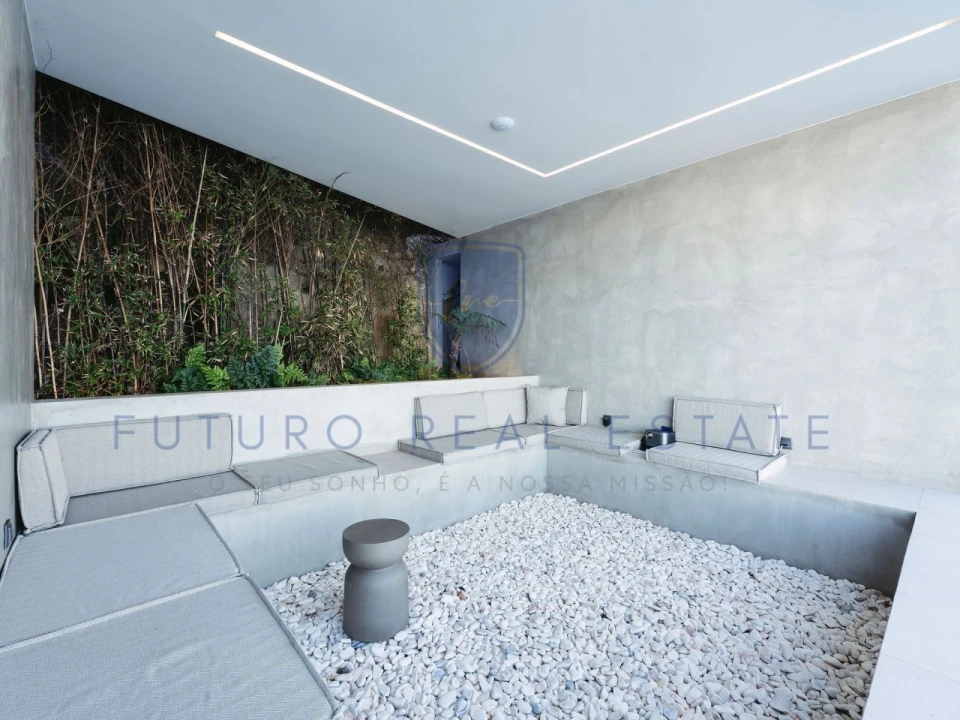 Moradia T3 para Venda em Arco da Calheta Foto 36