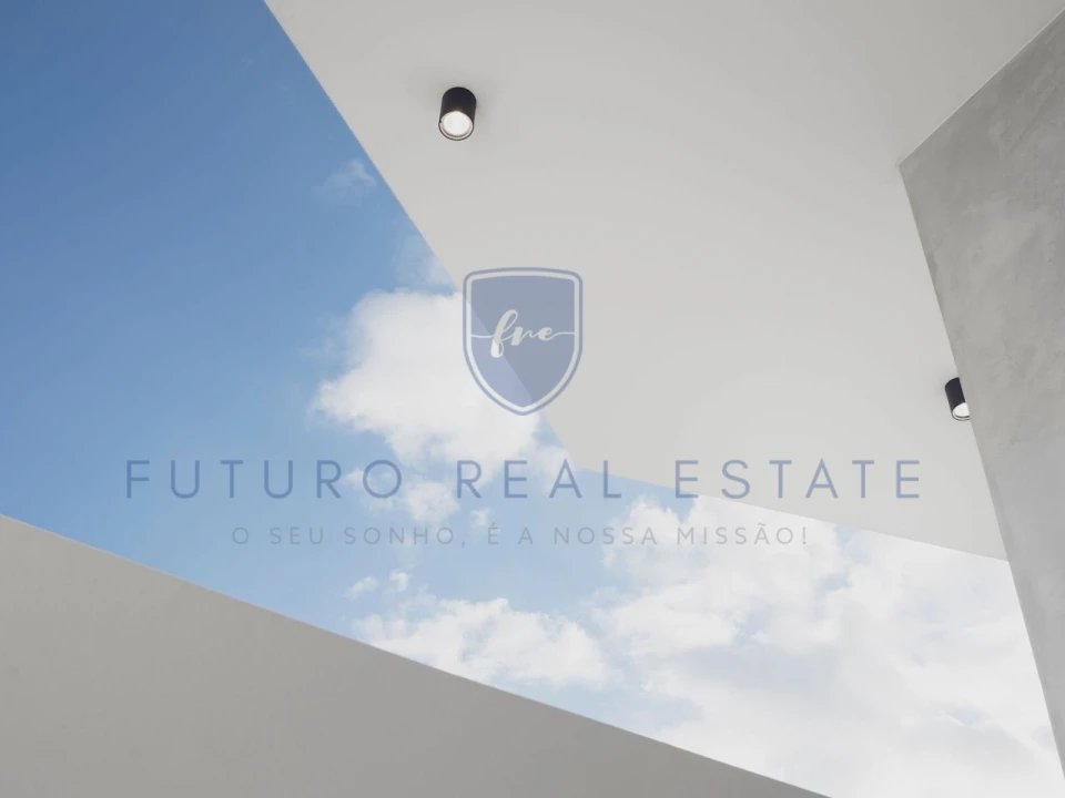 Moradia T3 para Venda em Arco da Calheta Foto 104