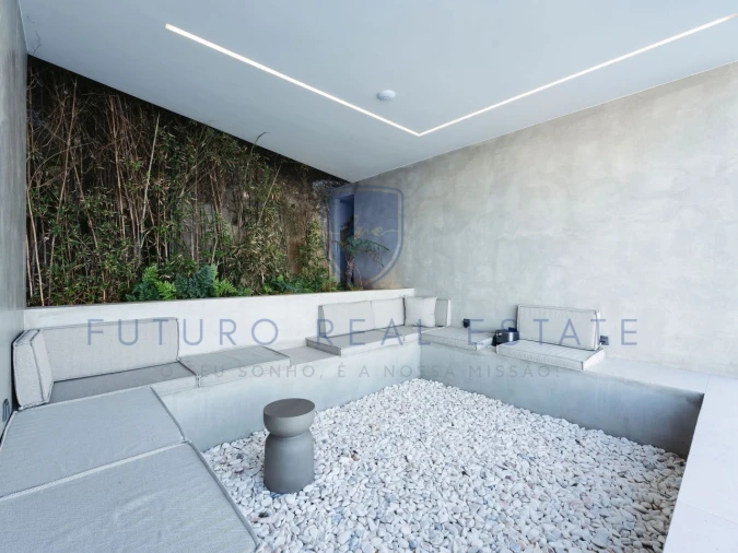 Moradia T3 para Venda em Arco da Calheta Foto 36