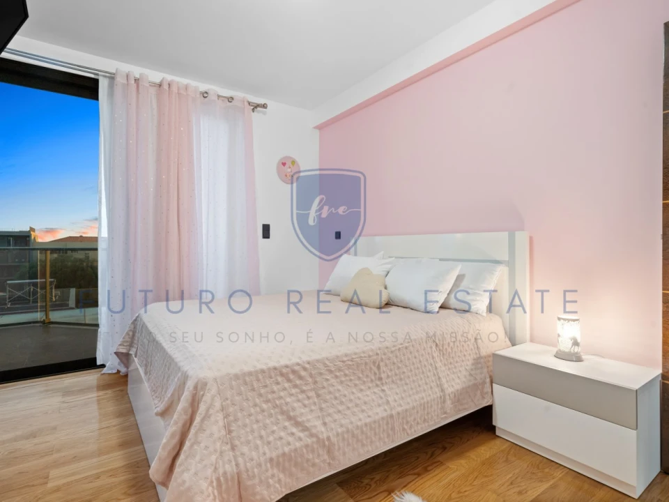 Moradia T3 para Venda em São Martinho Foto 13