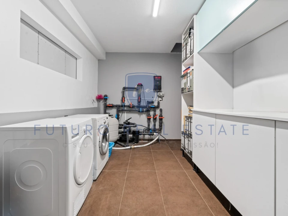 Moradia T3 para Venda em São Martinho Foto 27