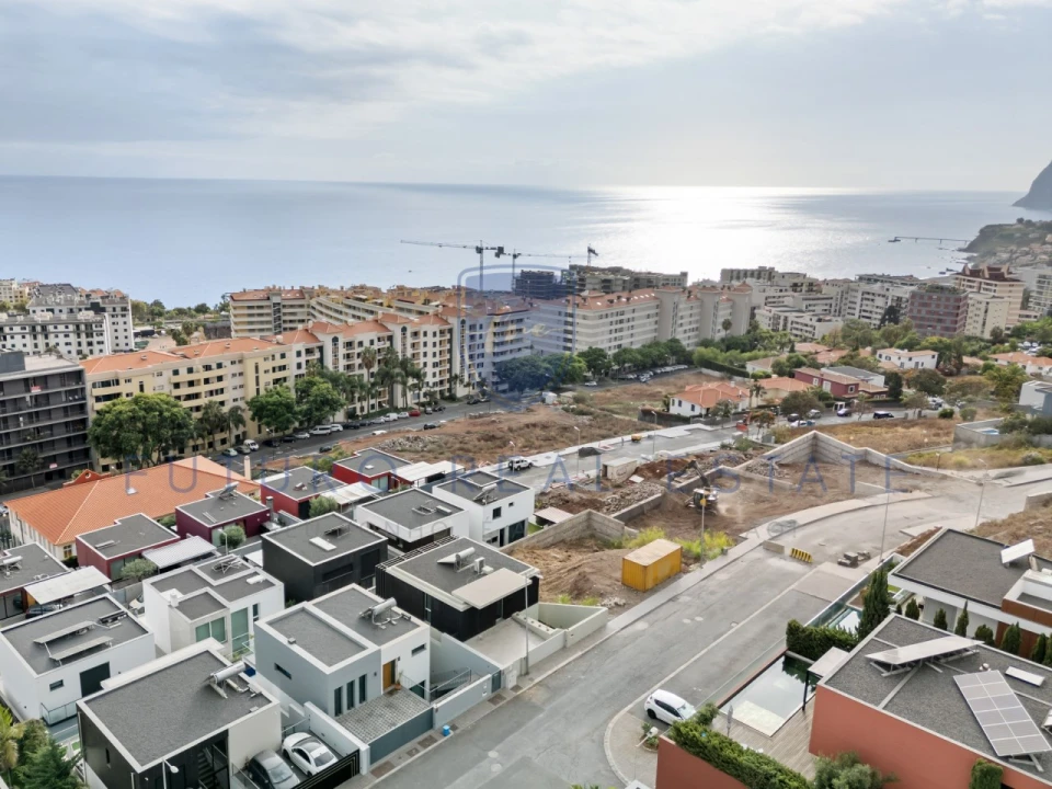 Moradia T3 para Venda em São Martinho Foto 35