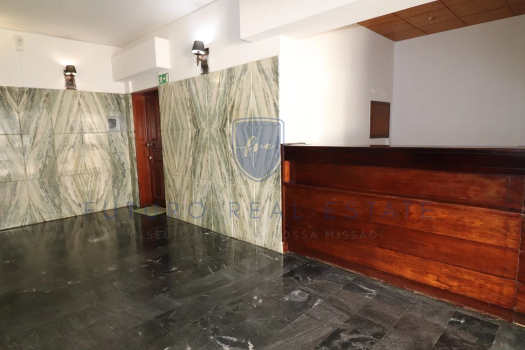 Apartamento T1 para Venda em São Martinho Foto 22