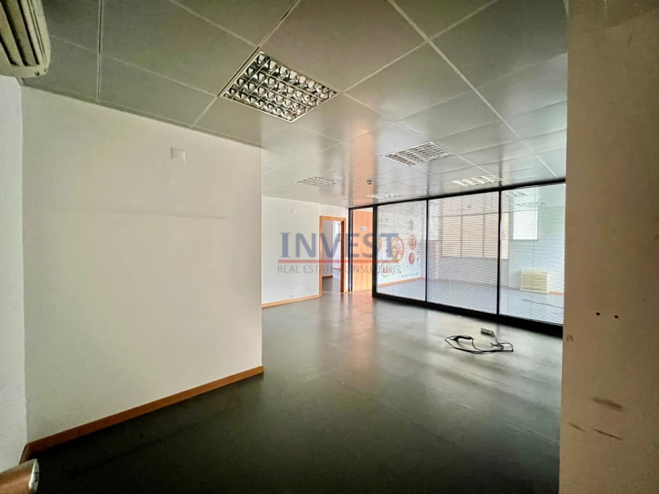 Escritório para Arrendamento em Cedofeita, Santo Ildefonso, Sé, Miragaia, São Nicolau e Vitória Foto 29