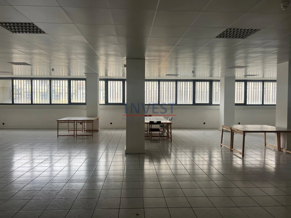 Escritório para Arrendamento em Cedofeita, Santo Ildefonso, Sé, Miragaia, São Nicolau e Vitória Foto 3