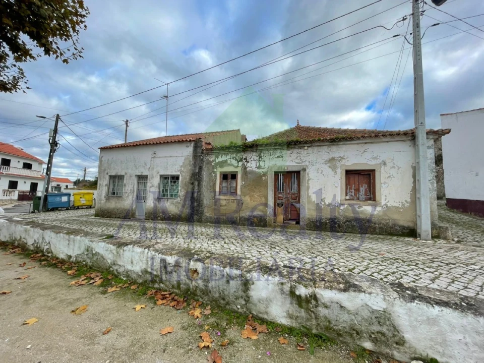 Moradia para Venda em Santa Maria, São Pedro e Sobral da Lagoa Foto 1