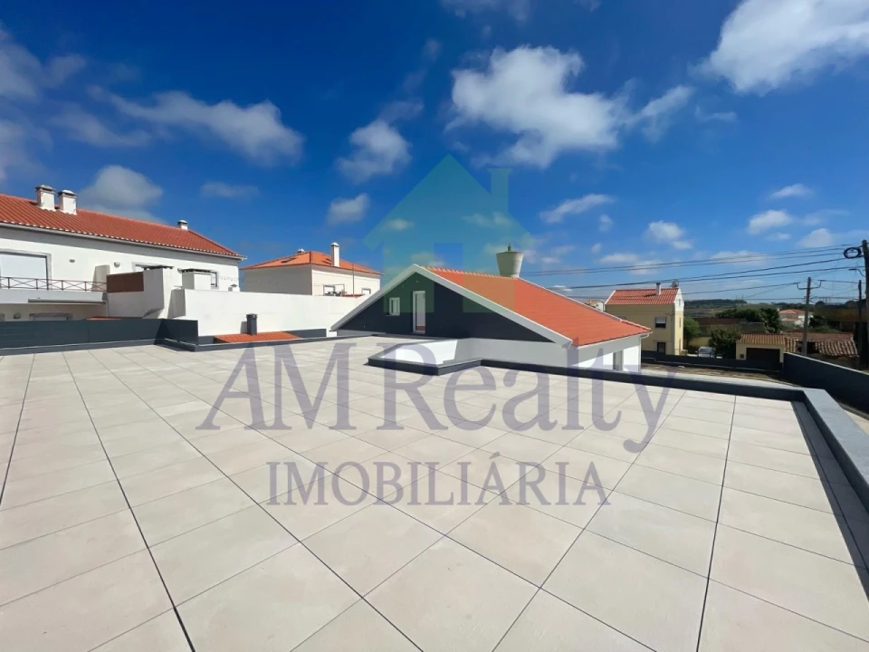 Moradia T4 para Venda em Atouguia da Baleia Foto 32