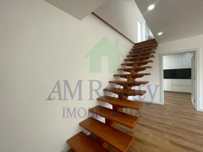 Moradia T4 para Venda em Atouguia da Baleia Foto 25