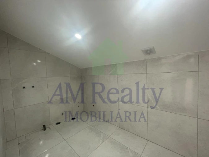 Moradia T4 para Venda em Atouguia da Baleia Foto 30