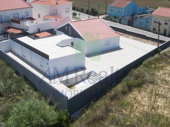 Moradia T4 para Venda em Atouguia da Baleia Foto 35