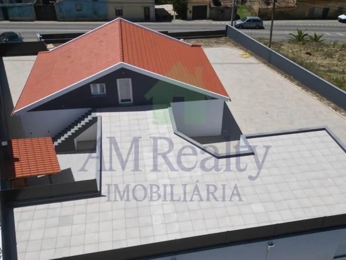 Moradia T4 para Venda em Atouguia da Baleia Foto 38