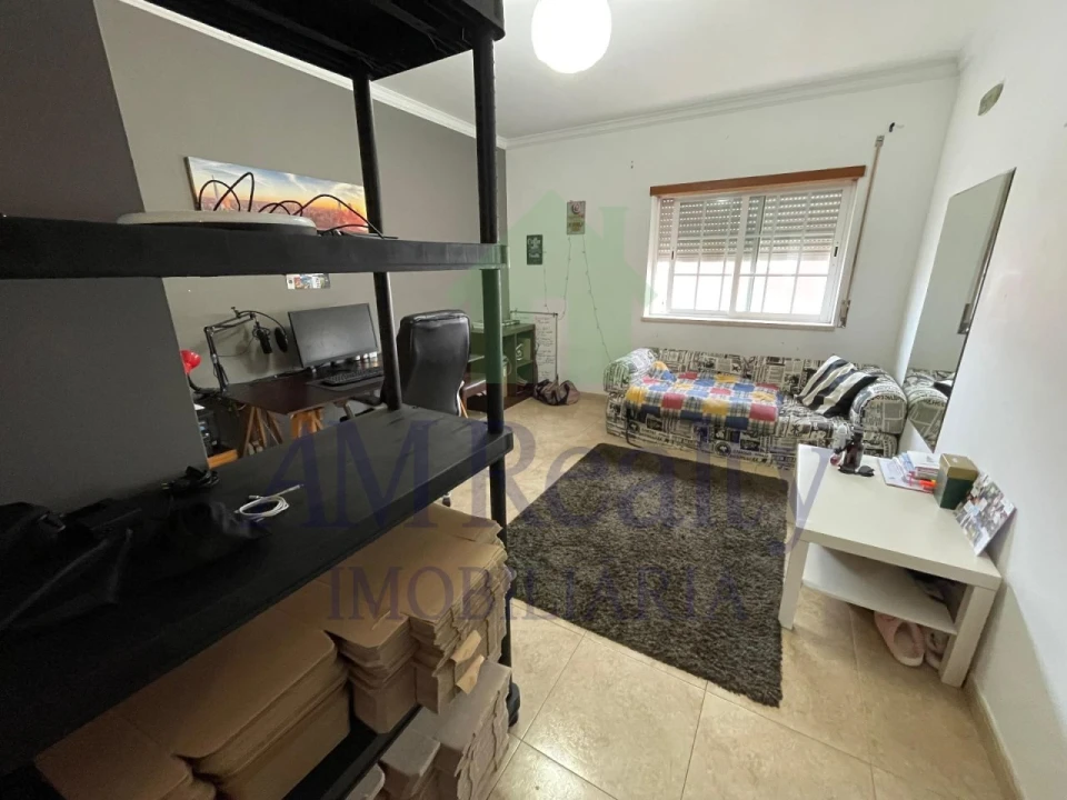 Moradia T4 para Venda em Atouguia da Baleia Foto 22