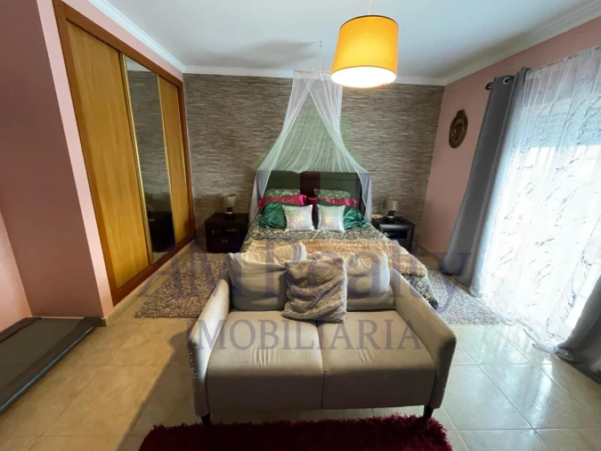 Moradia T4 para Venda em Atouguia da Baleia Foto 27