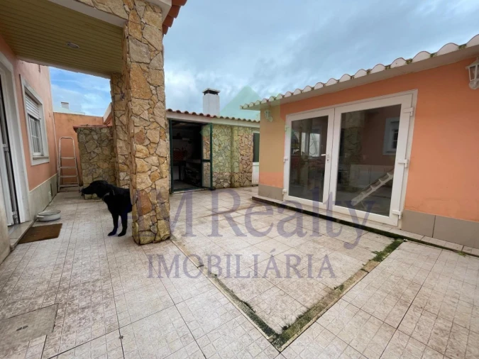 Moradia T4 para Venda em Atouguia da Baleia Foto 35