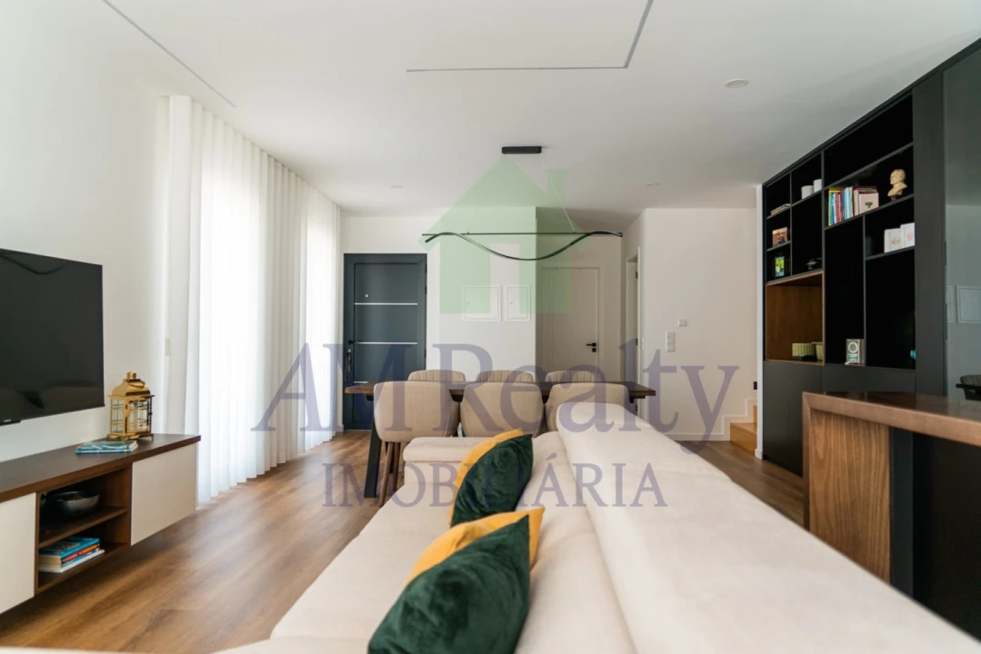 Moradia T3 para Venda em Atouguia da Baleia Foto 8