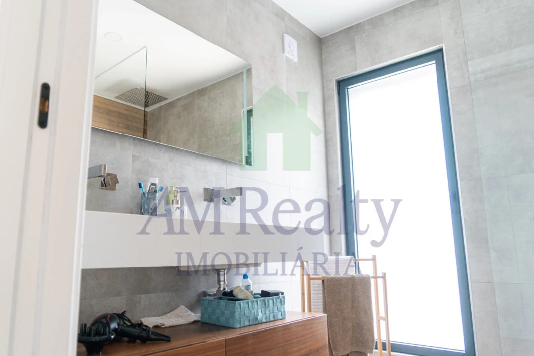 Moradia T3 para Venda em Atouguia da Baleia Foto 23