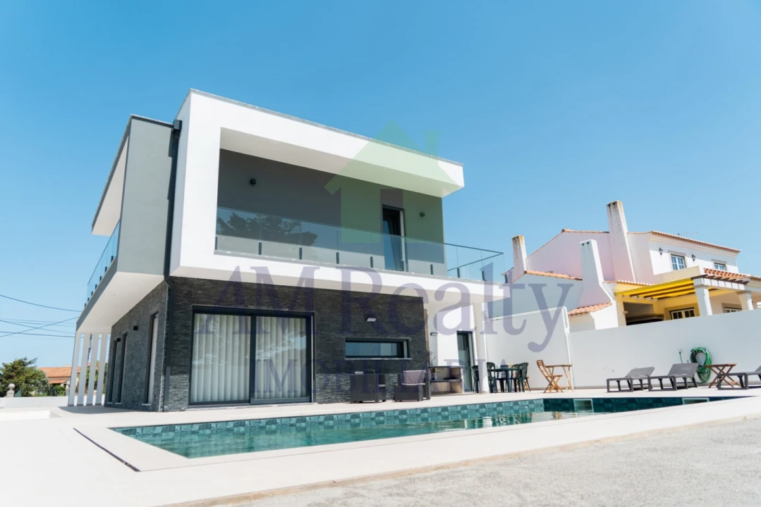 Moradia T3 para Venda em Atouguia da Baleia Foto 1