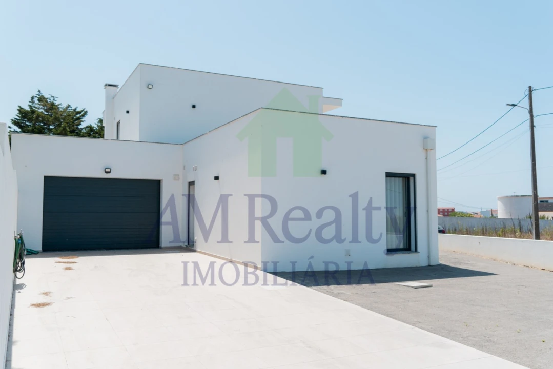 Moradia T3 para Venda em Atouguia da Baleia Foto 31