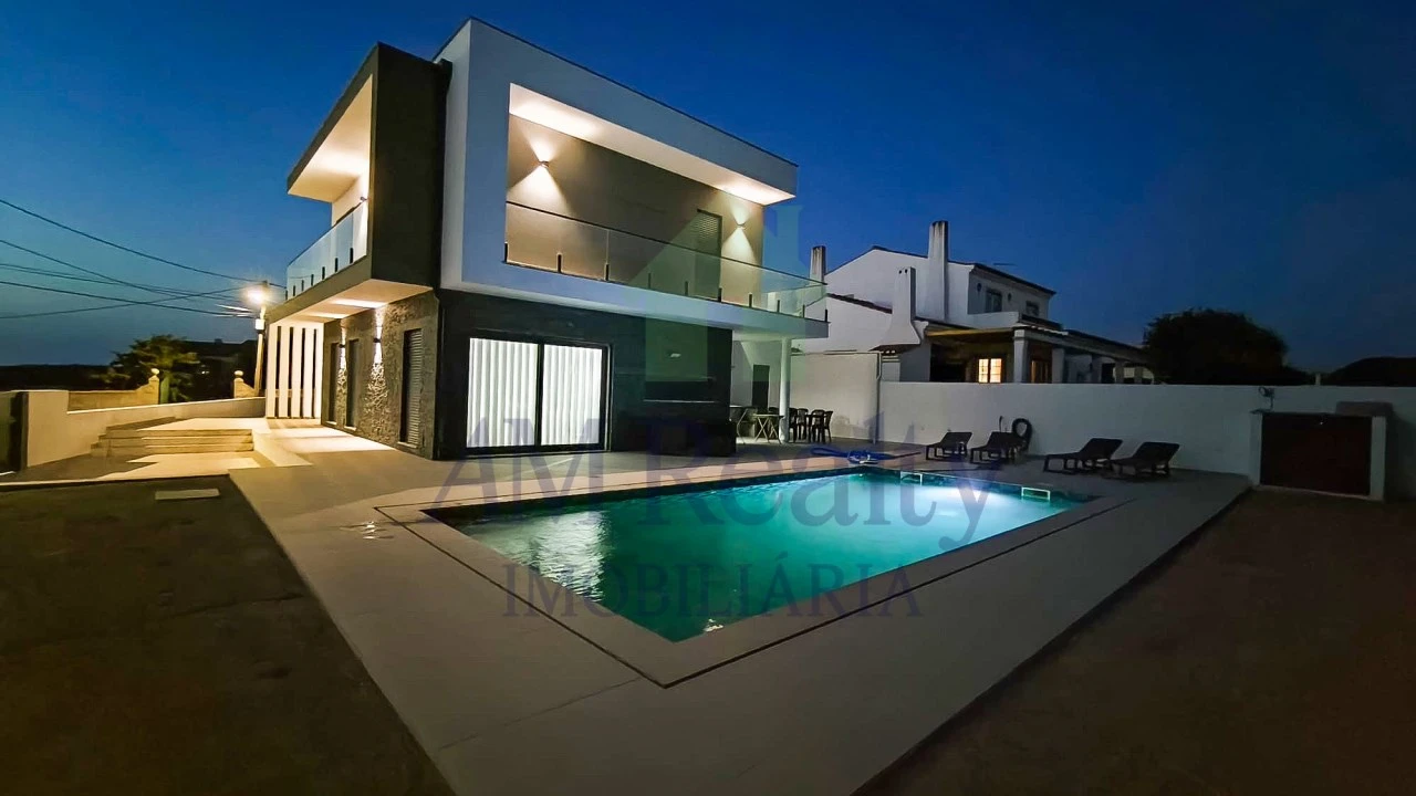 Moradia T3 para Venda em Atouguia da Baleia Foto 3