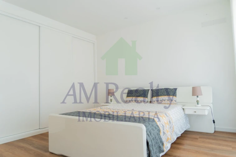 Moradia T3 para Venda em Atouguia da Baleia Foto 13