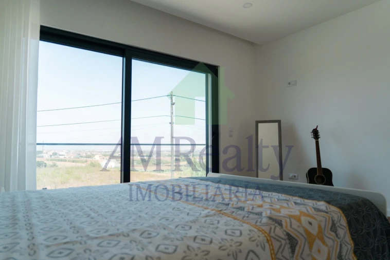 Moradia T3 para Venda em Atouguia da Baleia Foto 16