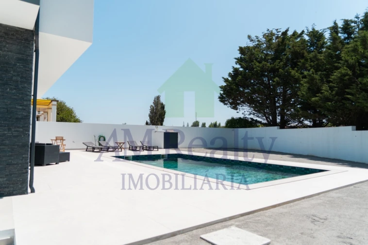 Moradia T3 para Venda em Atouguia da Baleia Foto 27