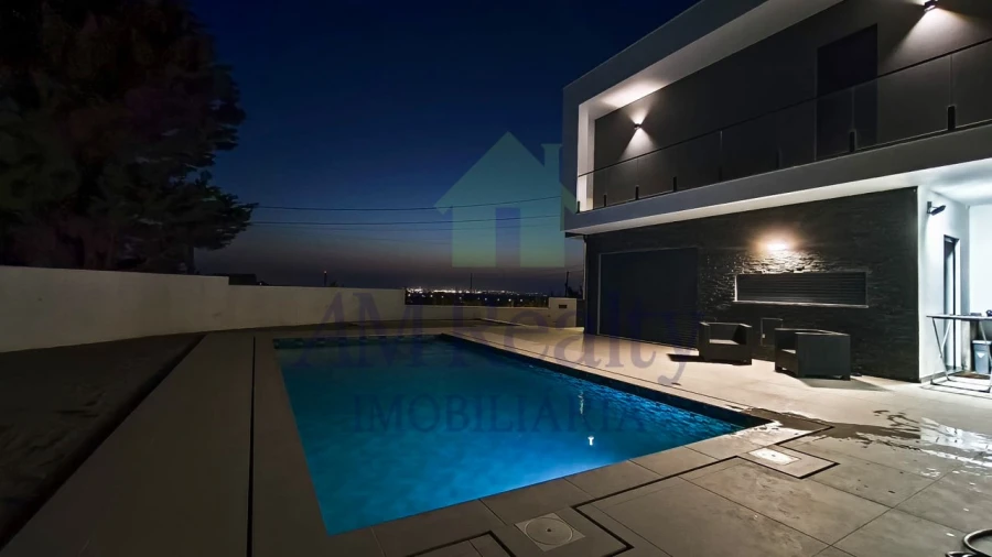 Moradia T3 para Venda em Atouguia da Baleia Foto 32