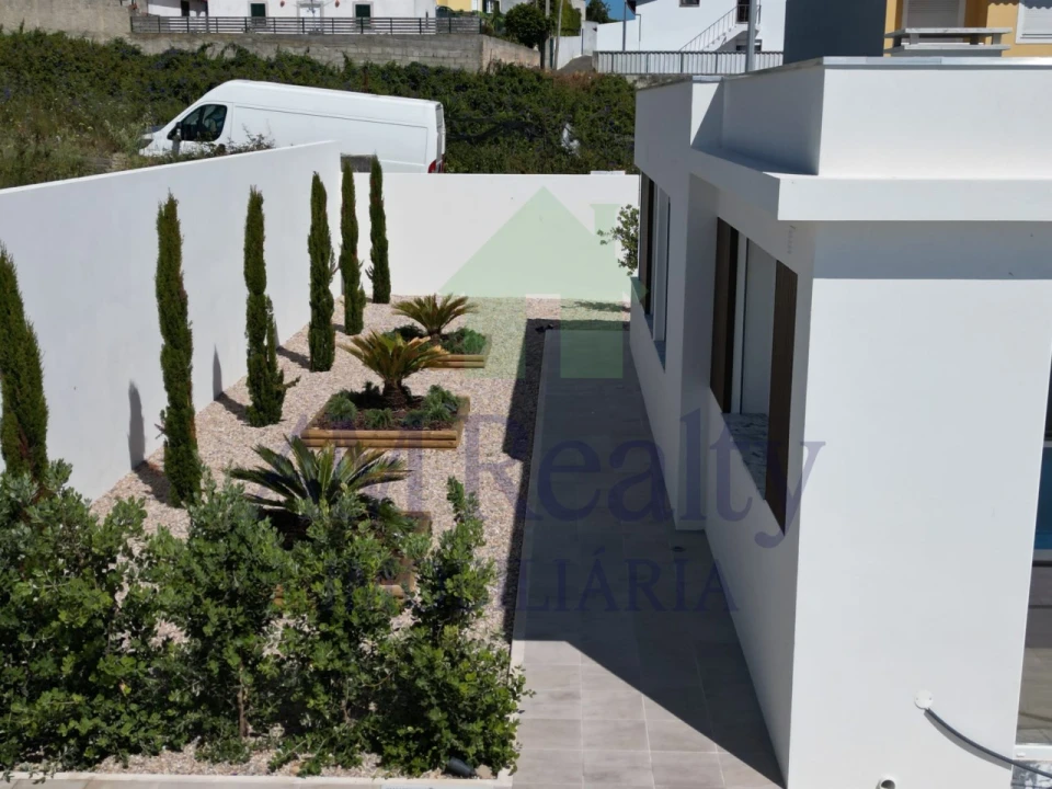 Moradia T3 para Venda em Lourinhã e Atalaia Foto 33