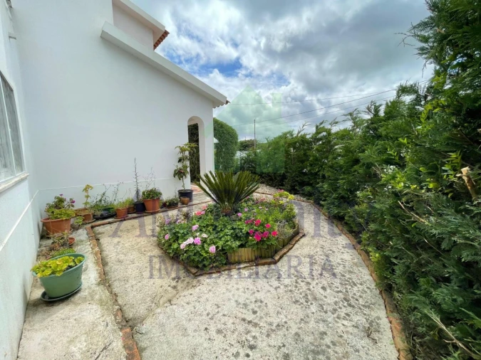 Moradia T3 para Venda em Serra D'El-Rei