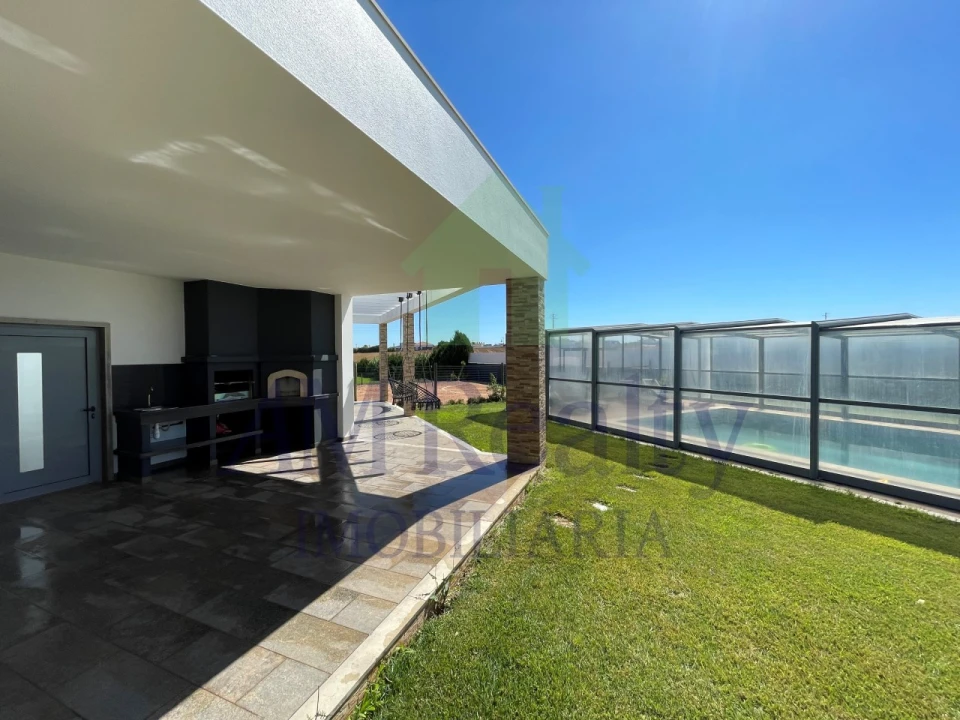 Moradia T4 para Venda em Atouguia da Baleia Foto 16