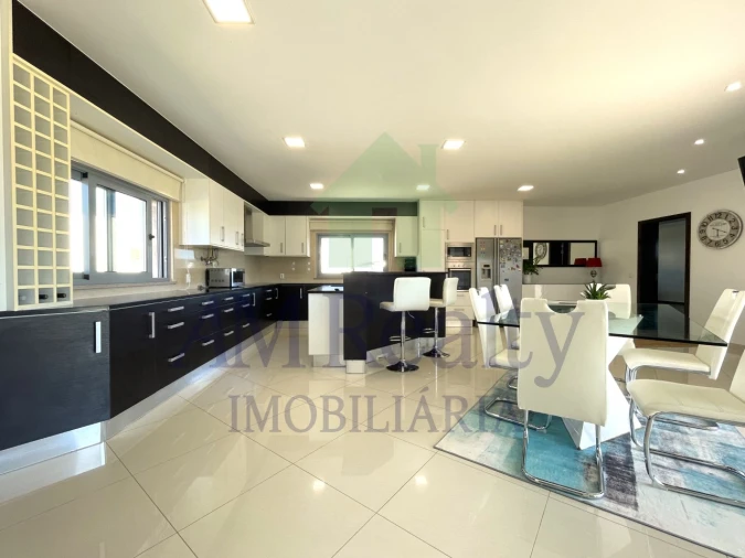 Moradia T4 para Venda em Atouguia da Baleia Foto 52