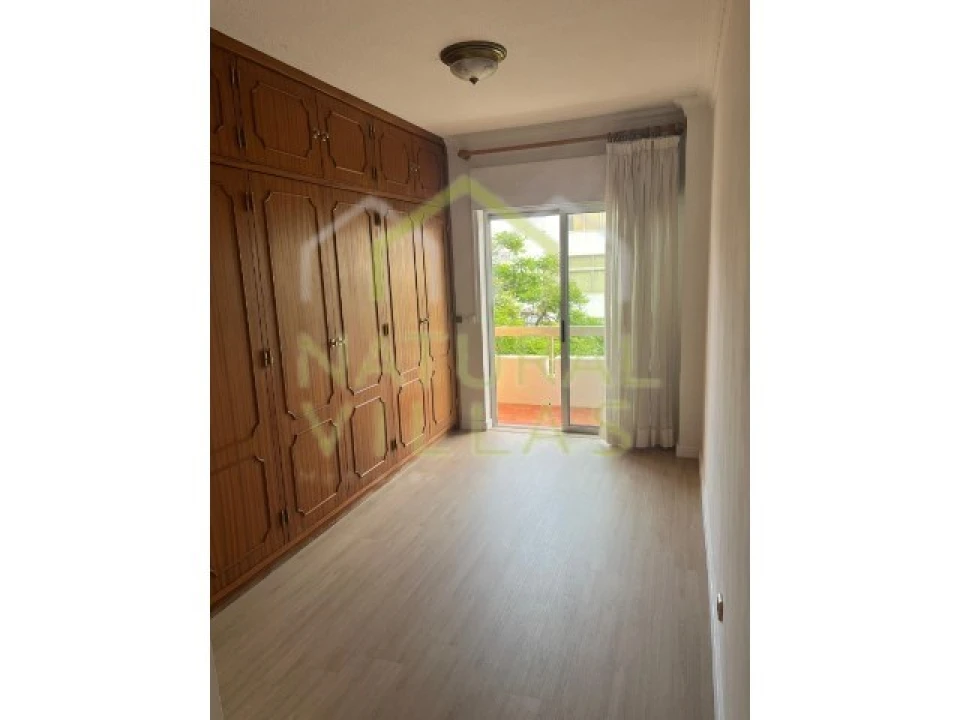 Apartamento T3 para Venda em Faro (Sé e São Pedro) Foto 8