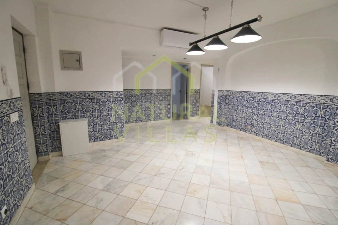 Apartamento T3 para Venda em Faro (Sé e São Pedro) Foto 2