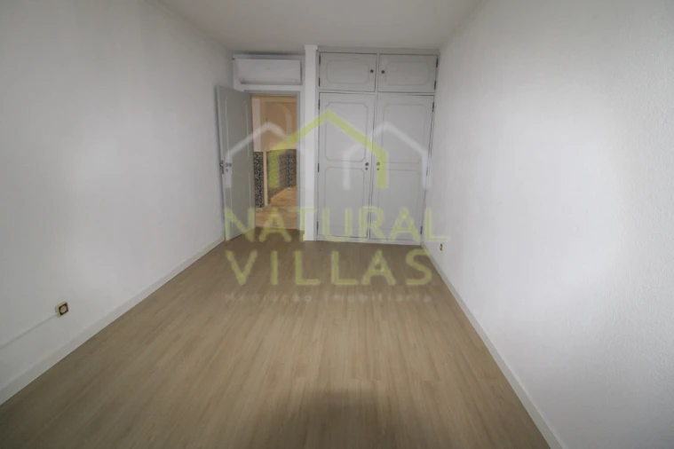 Apartamento T3 para Venda em Faro (Sé e São Pedro) Foto 6