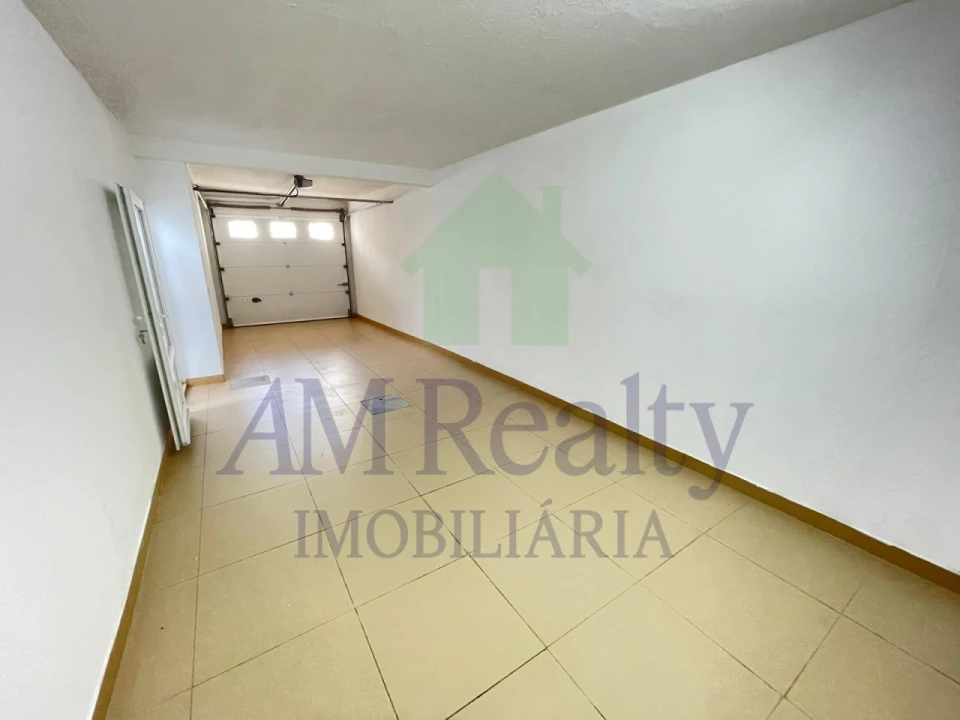 Moradia T6 para Venda em Atouguia da Baleia Foto 23