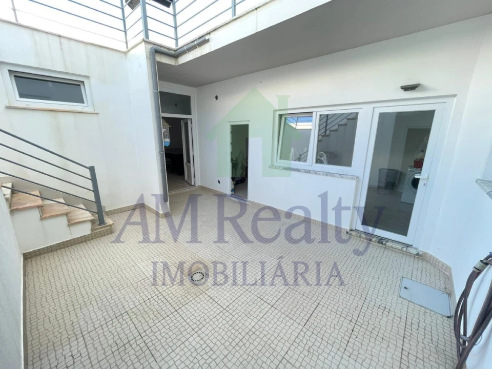 Moradia T6 para Venda em Atouguia da Baleia Foto 24