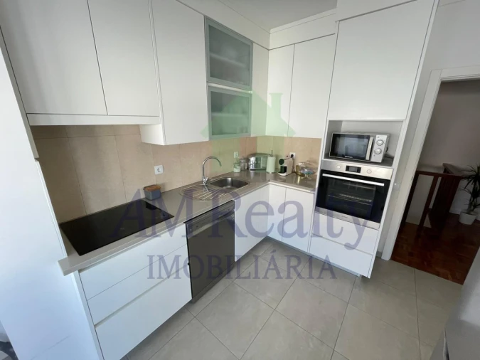 Moradia T6 para Venda em Atouguia da Baleia Foto 5