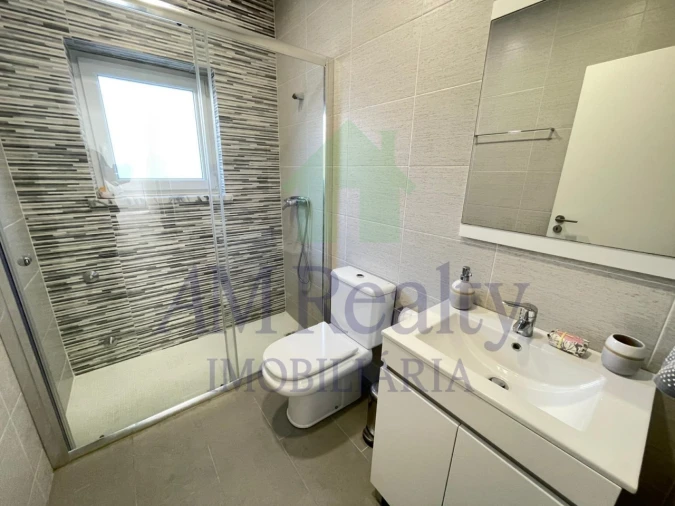 Moradia T6 para Venda em Atouguia da Baleia Foto 15