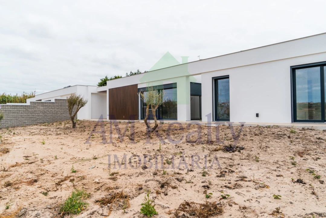 Moradia T3 para Venda em Lourinhã e Atalaia Foto 5