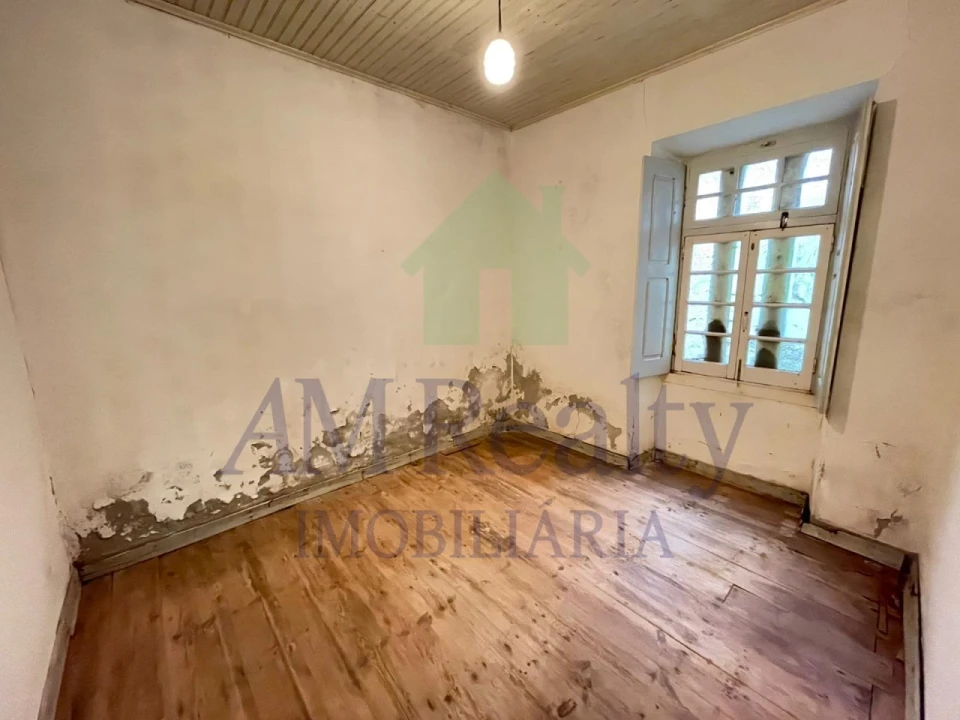 Moradia T3 para Venda em Atouguia da Baleia Foto 8