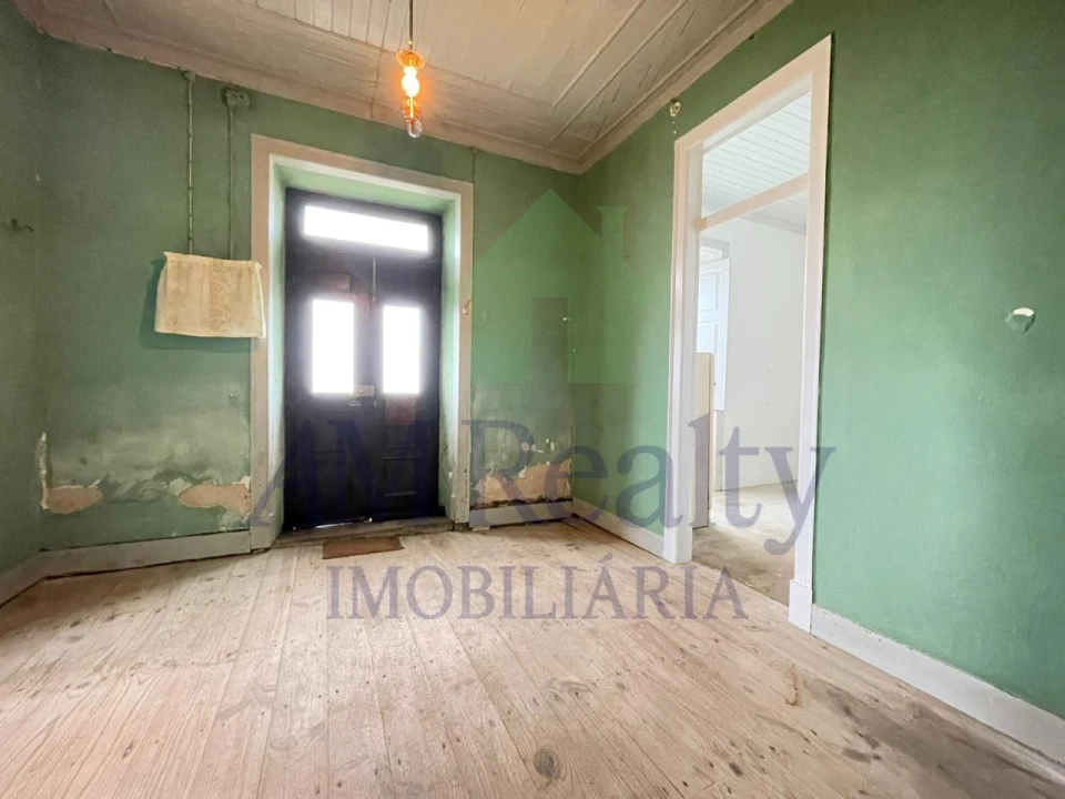 Moradia T3 para Venda em Atouguia da Baleia Foto 2