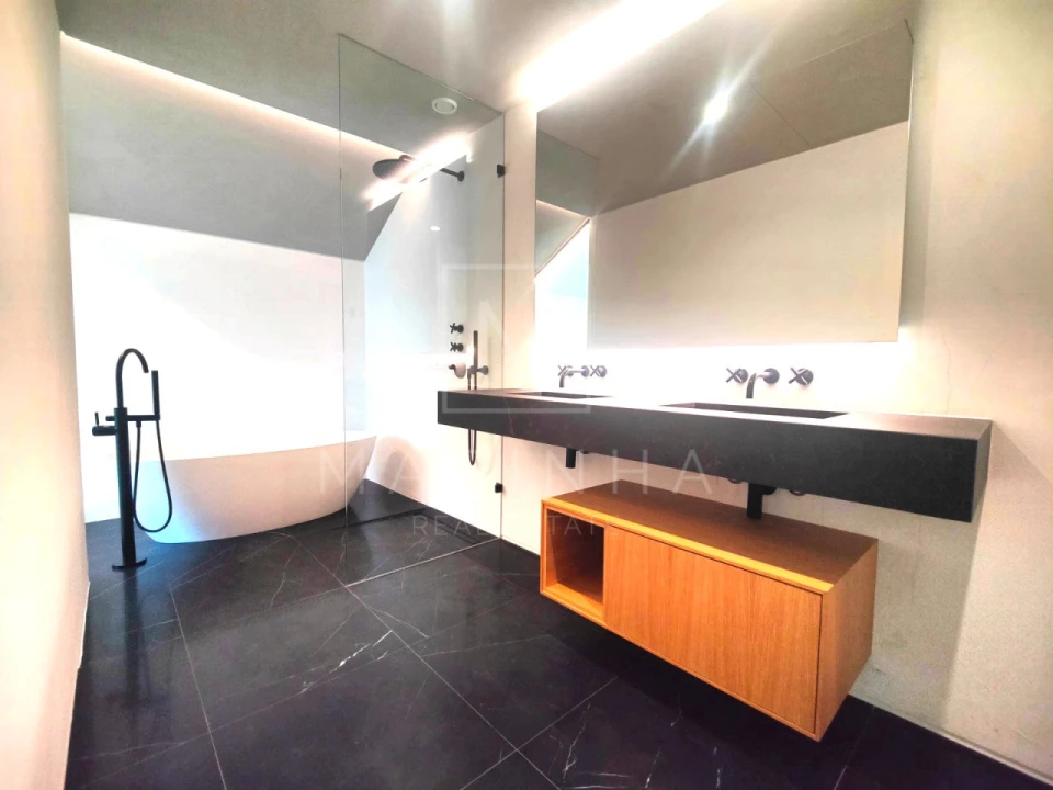 Apartamento T5 para Venda em Belém Foto 17