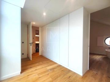 Apartamento T5 para Venda em Belém