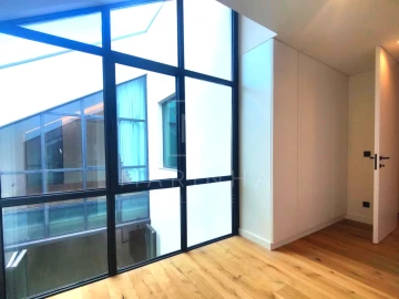 Apartamento T5 para Venda em Belém