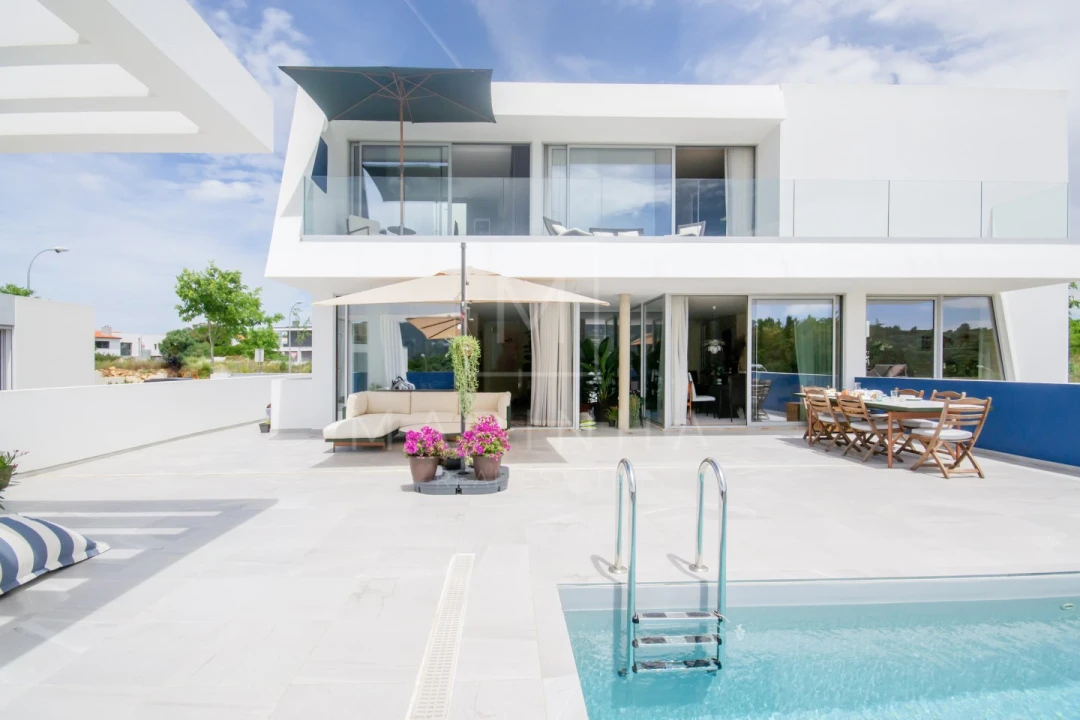 Moradia T5 para Venda em Santa Maria e São Miguel, São Martinho, São Pedro Penaferrim Foto 4