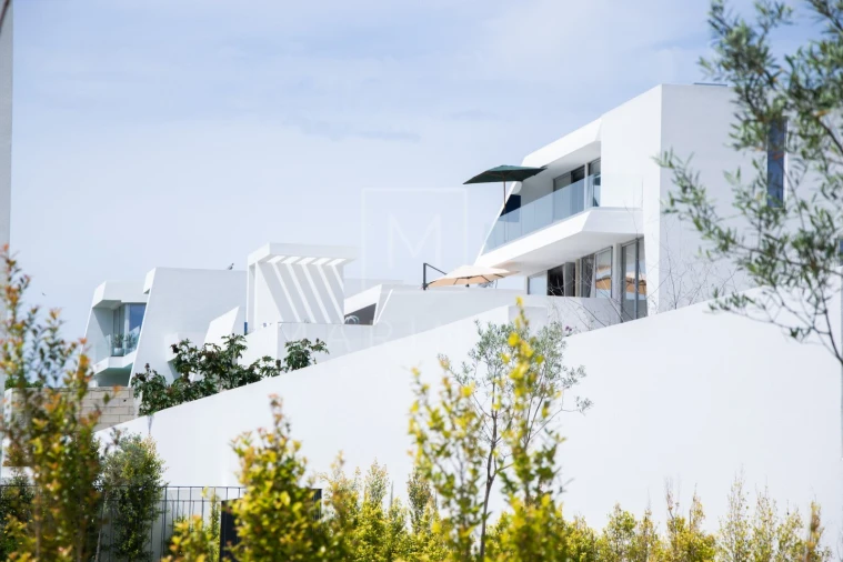 Moradia T5 para Venda em Santa Maria e São Miguel, São Martinho, São Pedro Penaferrim Foto 3