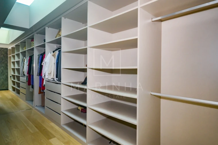 Moradia T5 para Venda em Santa Maria e São Miguel, São Martinho, São Pedro Penaferrim Foto 17