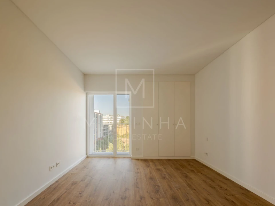 Apartamento T3 para Venda em Seixal, Arrentela e Aldeia de Paio Pires Foto 9